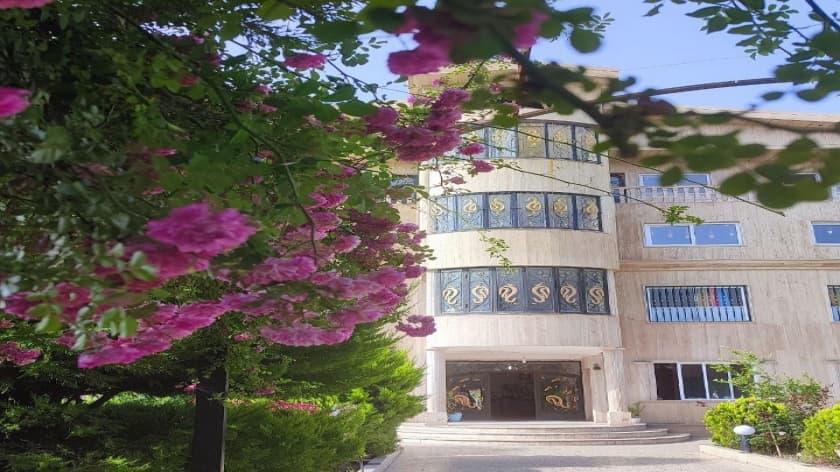 آشنایی با شکوه دانش 